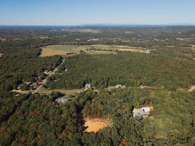 34 E Heritage Drive NE, Rydal, GA 30171
