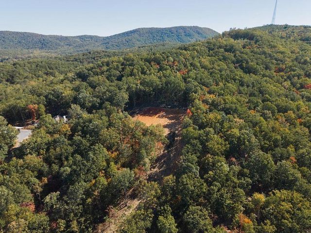 34 E Heritage Drive NE, Rydal, GA 30171