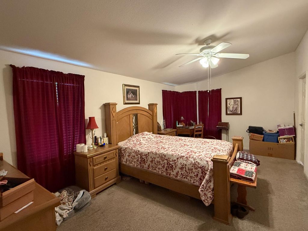 Image 7 of property listing at 220 S Madera # 95, Kerman, CA 93630