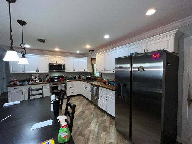 3203 45TH STREET E, Bradenton, FL 34208