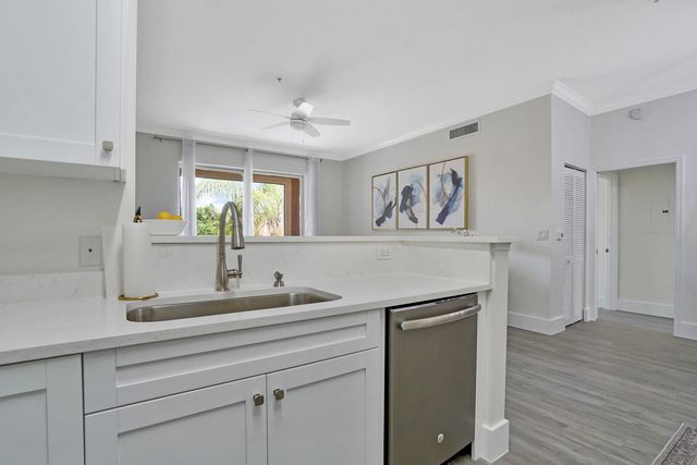 11720 Saint Andrews Place 306, Wellington, FL 33414