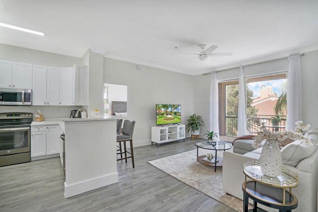 11720 Saint Andrews Place 306, Wellington, FL 33414