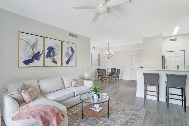 11720 Saint Andrews Place 306, Wellington, FL 33414