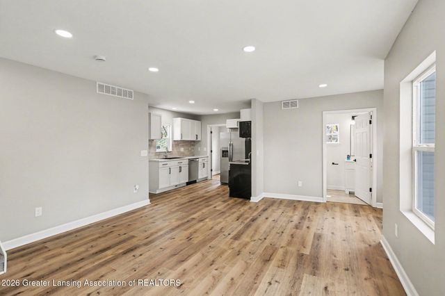 1601 Coleman Avenue, Lansing, MI 48910
