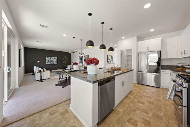 35172 Bergamot Cove, Fallbrook, CA 92028