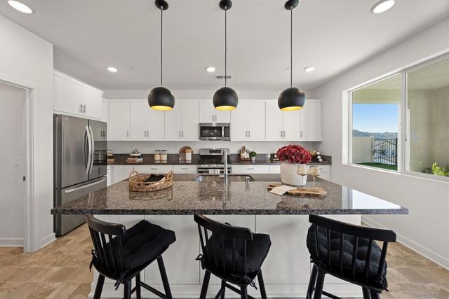 35172 Bergamot Cove, Fallbrook, CA 92028