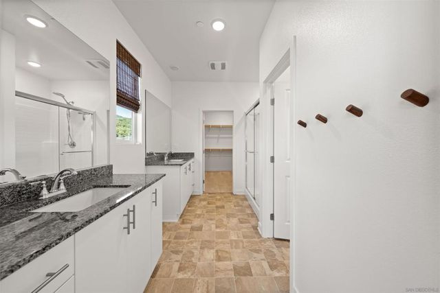 35172 Bergamot Cove, Fallbrook, CA 92028