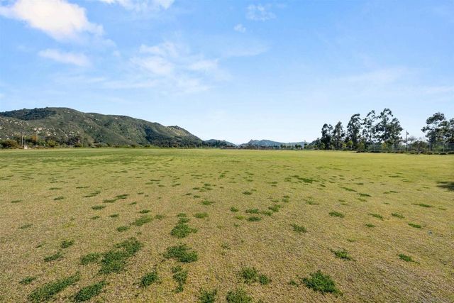 35172 Bergamot Cove, Fallbrook, CA 92028