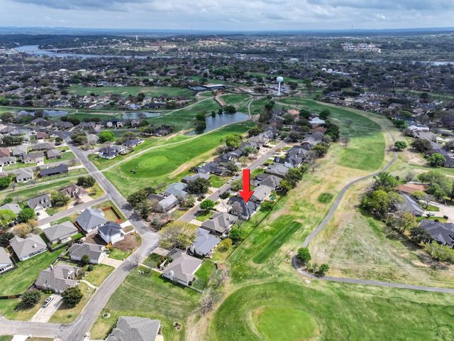 415 Saint Andrews ST, Meadowlakes, TX 78654