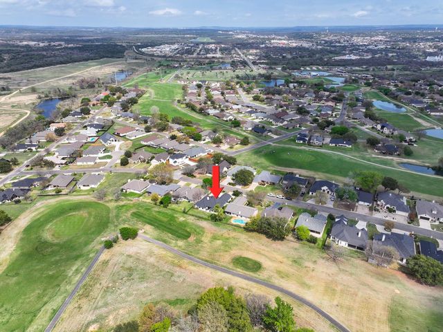 415 Saint Andrews ST, Meadowlakes, TX 78654