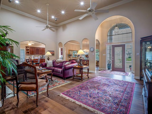 415 Saint Andrews ST, Meadowlakes, TX 78654