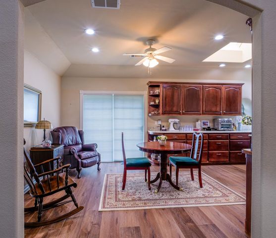 415 Saint Andrews ST, Meadowlakes, TX 78654