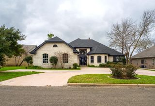 415 Saint Andrews ST, Meadowlakes, TX 78654