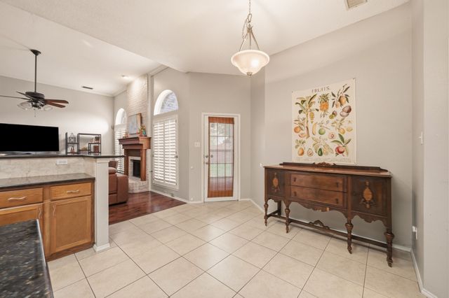 1662 Waterford Drive, Lewisville, TX 75077