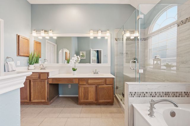 1662 Waterford Drive, Lewisville, TX 75077