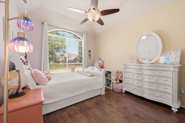 1662 Waterford Drive, Lewisville, TX 75077