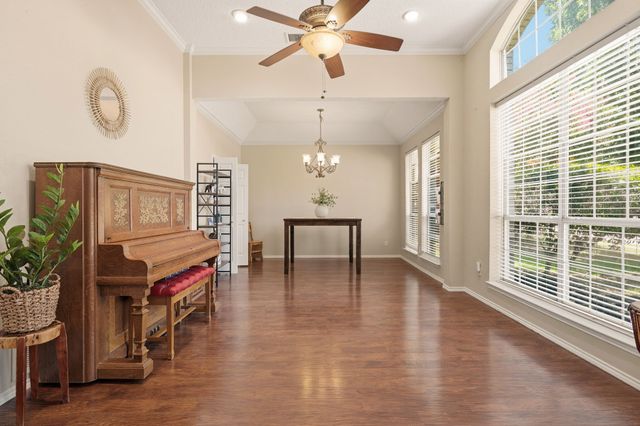 1662 Waterford Drive, Lewisville, TX 75077