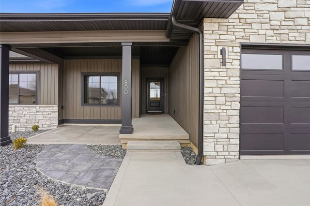 800 Yorkshire Street, North Liberty, IA 52317