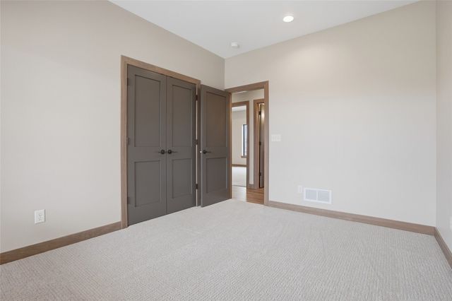 800 Yorkshire Street, North Liberty, IA 52317