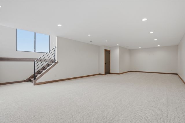 800 Yorkshire Street, North Liberty, IA 52317