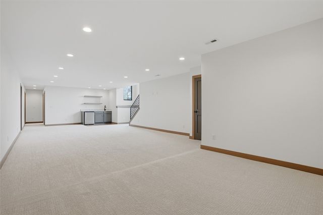 800 Yorkshire Street, North Liberty, IA 52317