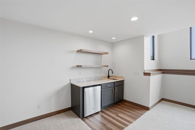 800 Yorkshire Street, North Liberty, IA 52317