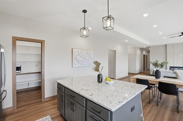 800 Yorkshire Street, North Liberty, IA 52317