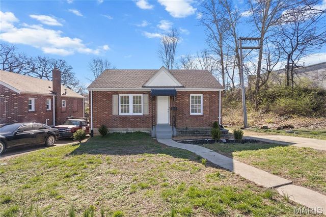 8320 Lucas And Hunt Road, St Louis, MO 63136