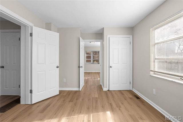 8320 Lucas And Hunt Road, St Louis, MO 63136