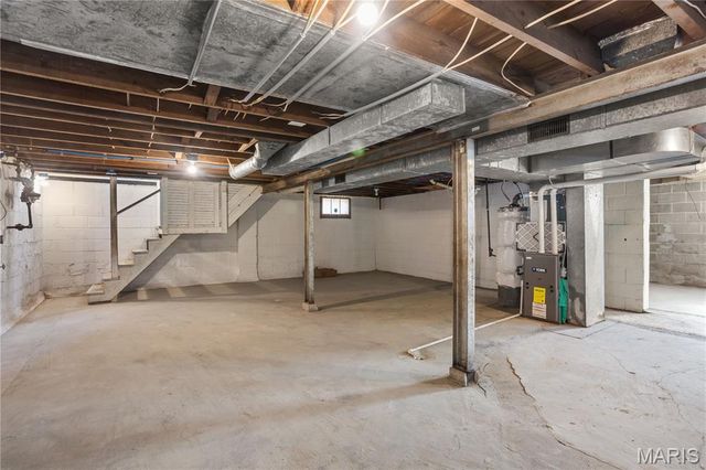 8320 Lucas And Hunt Road, St Louis, MO 63136