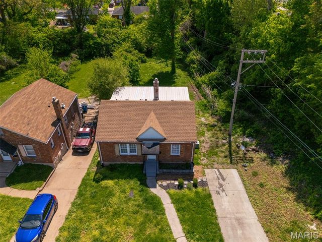 8320 Lucas And Hunt Road, St Louis, MO 63136