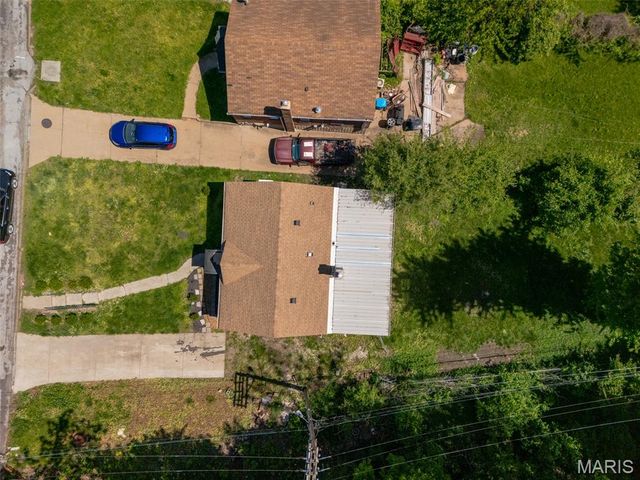 8320 Lucas And Hunt Road, St Louis, MO 63136