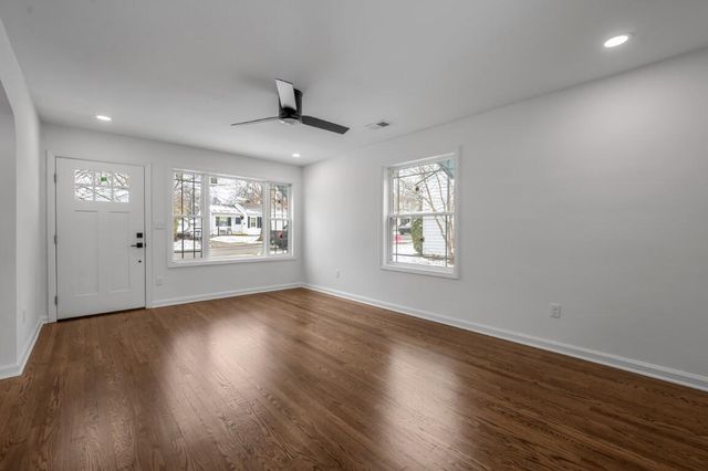 660 Sheridan Drive, Lexington, KY 40503