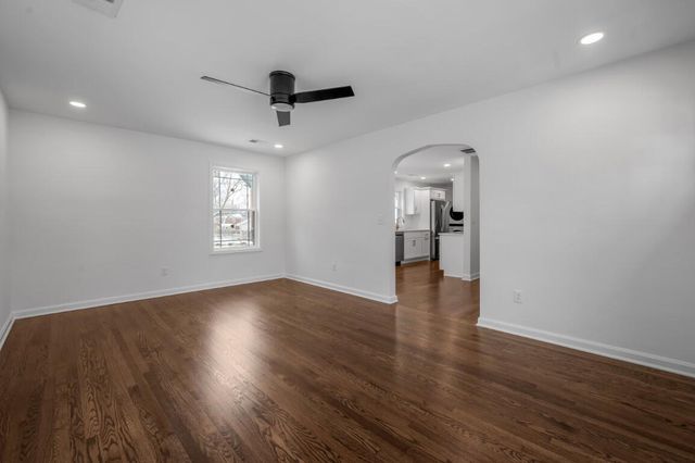 660 Sheridan Drive, Lexington, KY 40503