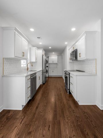 660 Sheridan Drive, Lexington, KY 40503