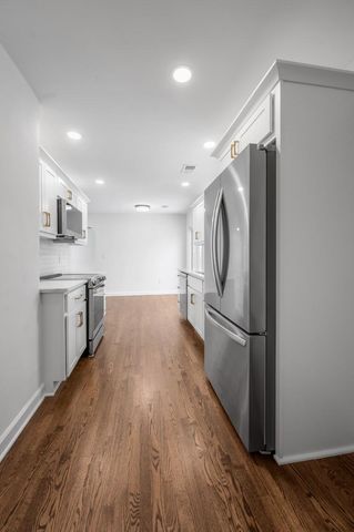 660 Sheridan Drive, Lexington, KY 40503