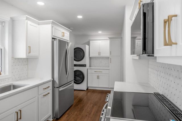 660 Sheridan Drive, Lexington, KY 40503