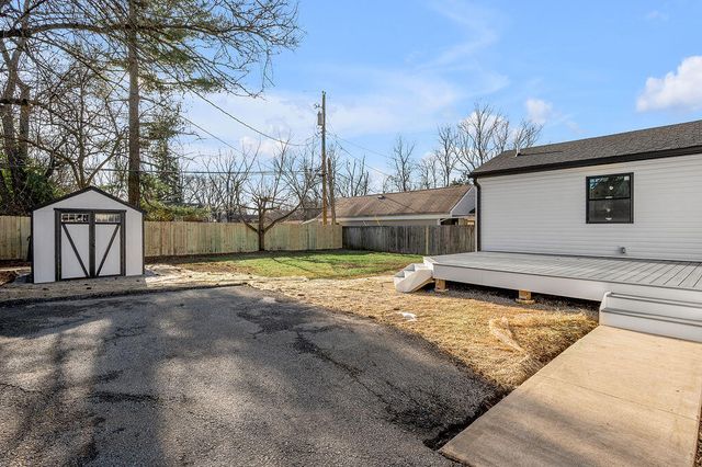 660 Sheridan Drive, Lexington, KY 40503