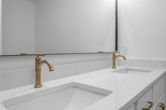 660 Sheridan Drive, Lexington, KY 40503