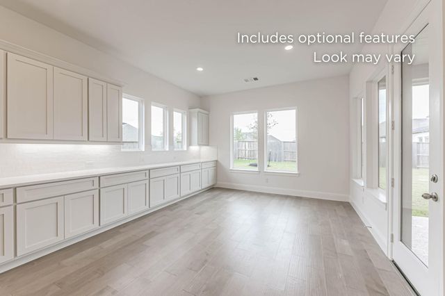 5052 American Sycamore Trail, Montgomery, TX 77316