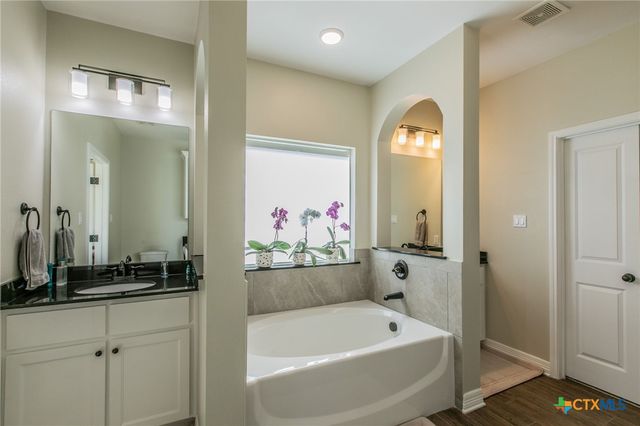 8325 Tesoro Drive, Temple, TX 76504