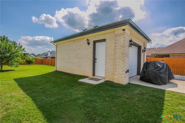 8325 Tesoro Drive, Temple, TX 76504