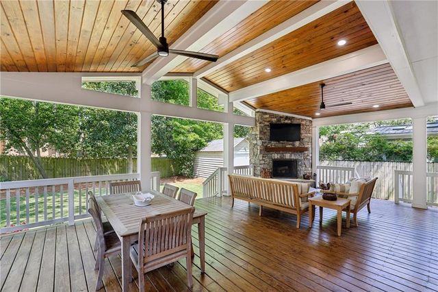 2874 Elliott NE Circle, Atlanta, GA 30305