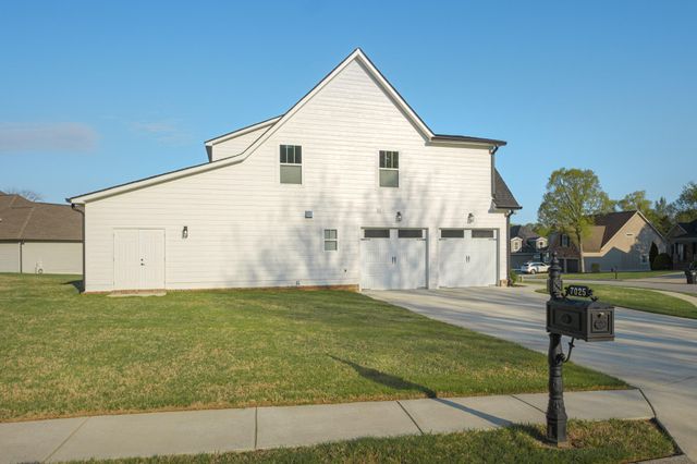 7025 Gregory Drive, Ooltewah, TN 37363