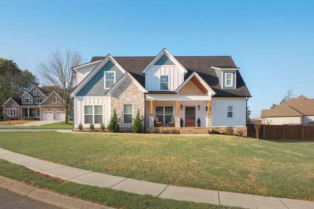 7025 Gregory Drive, Ooltewah, TN 37363