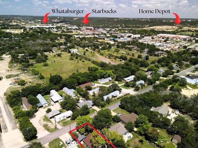 409 Peterson Dr, Kerrville, TX 78028
