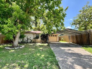 409 Peterson Dr, Kerrville, TX 78028