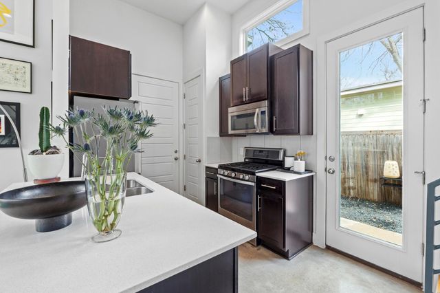 1304 Palo Duro RD B, Austin, TX 78757