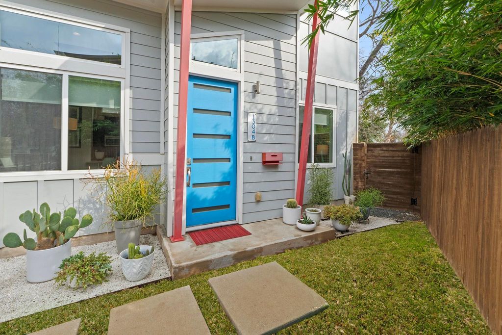 1304 Palo Duro RD B, Austin, TX 78757