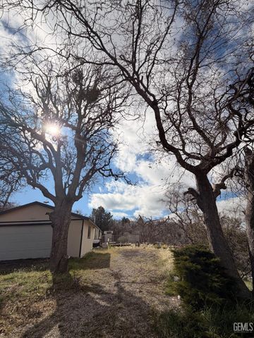 20313 Rex Drive, Tehachapi, CA 93561
